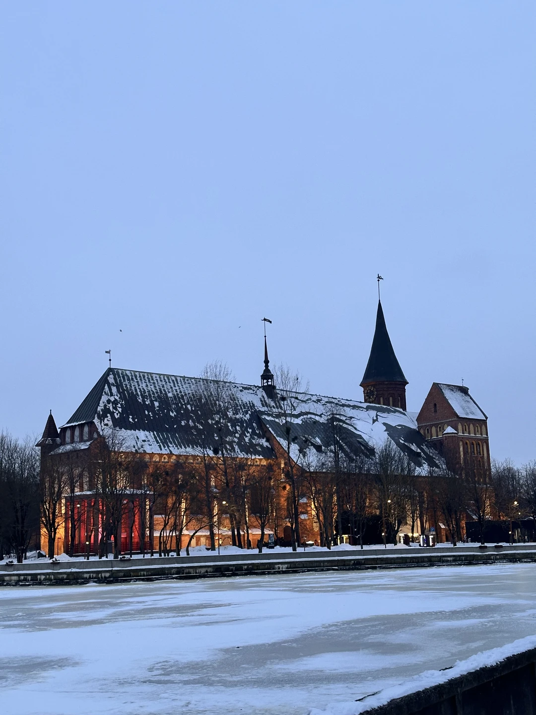 Мы побывали на замечательной экскурсии 23 января с Андреем. Экскурсия отлично подходит для первого знакомства с