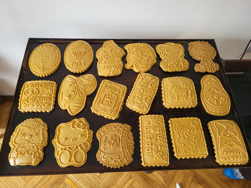 Отличная атмосфера, прекрасный рассказчик = учитель = ведущий