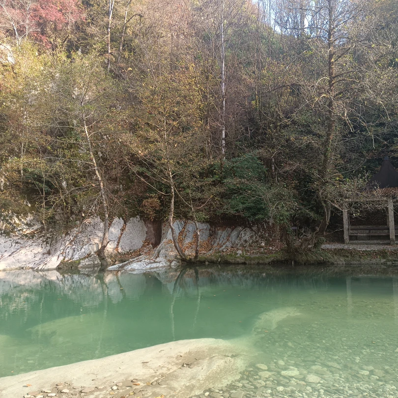 Спасибо Эдуарду за прекрасно проведенный день на фоне каньонов, водопадов и других природных красот великолепного Сочи