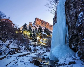 Медовые водопады, Кольцо-гора, Лермонтовская скала и свободное время в Кисловодске