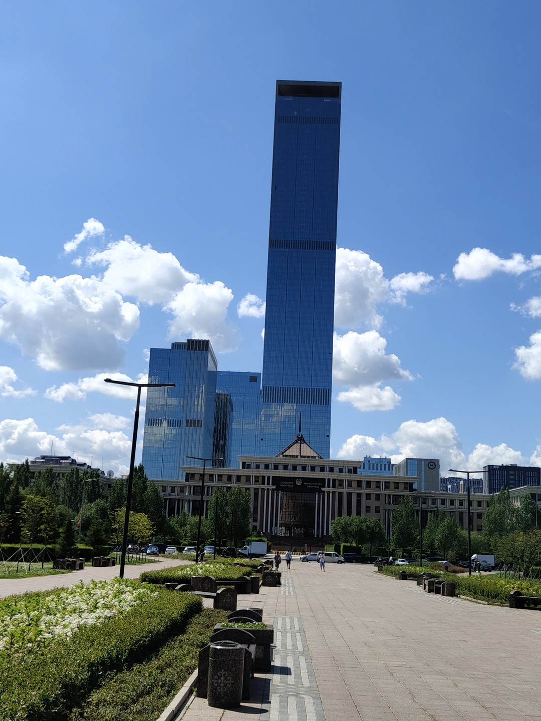 Хорошая экскурсия, познавательно, спасибо Валерию, на автомобиле посмотрели город, удобно и не утомительно, рекомендую