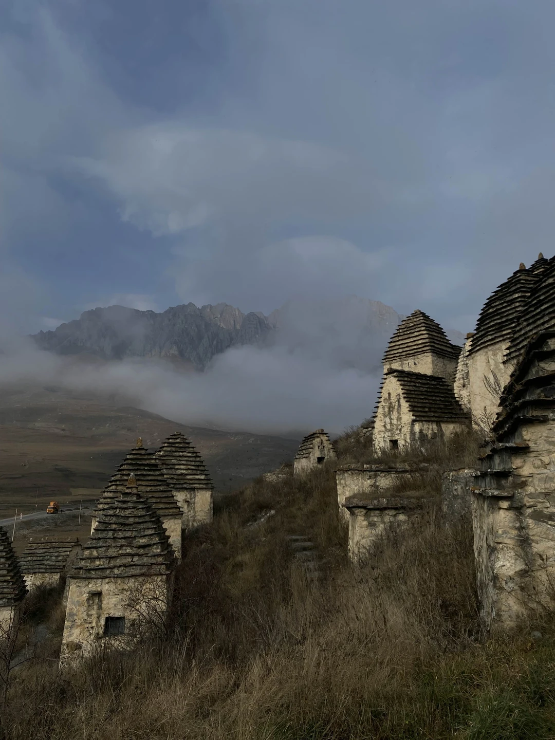 Впечатления - прекрасные. Наш гид - Казбек - умный, эрудированный, с прекрасным чувством юмора, тактом и