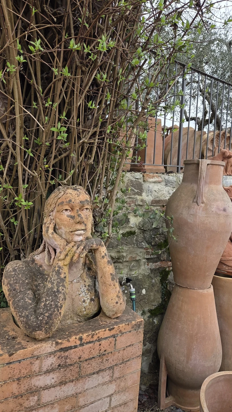 Поездка сегодня прошла чудесно. Олеся рассказывала об истории Тосканы с таким энтузиазмом и так непринужденно. Видно