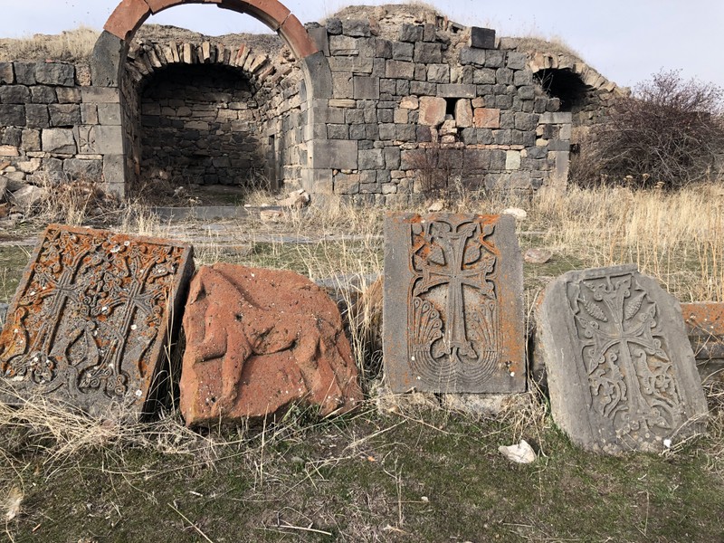 Фото - Экскурсия: "Пешком к заброшенному монастырю Авуц Тар — из Еревана"