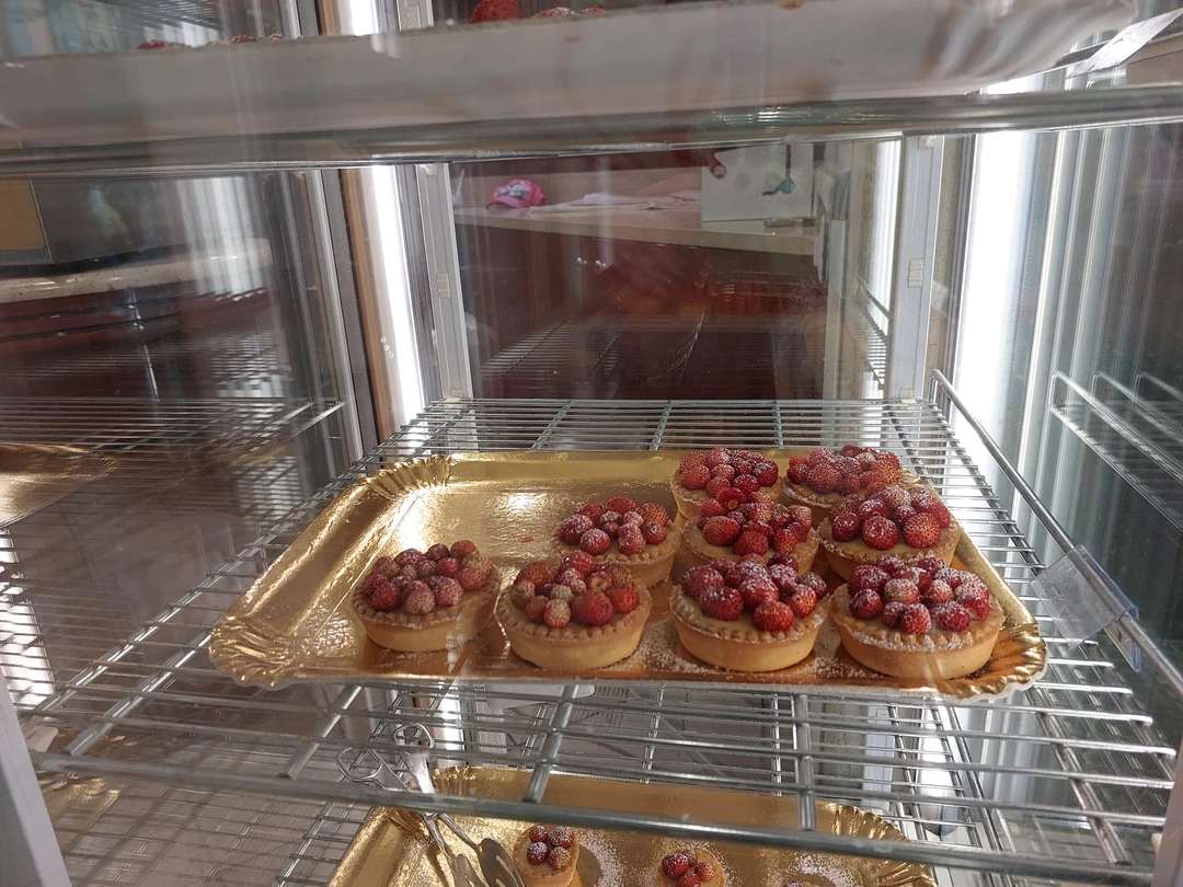 Экскурсия превзошла все наши ожидания. Много интересных и аутентичных уголков Италии, загадочные ресторанчики и сувенирные лавки