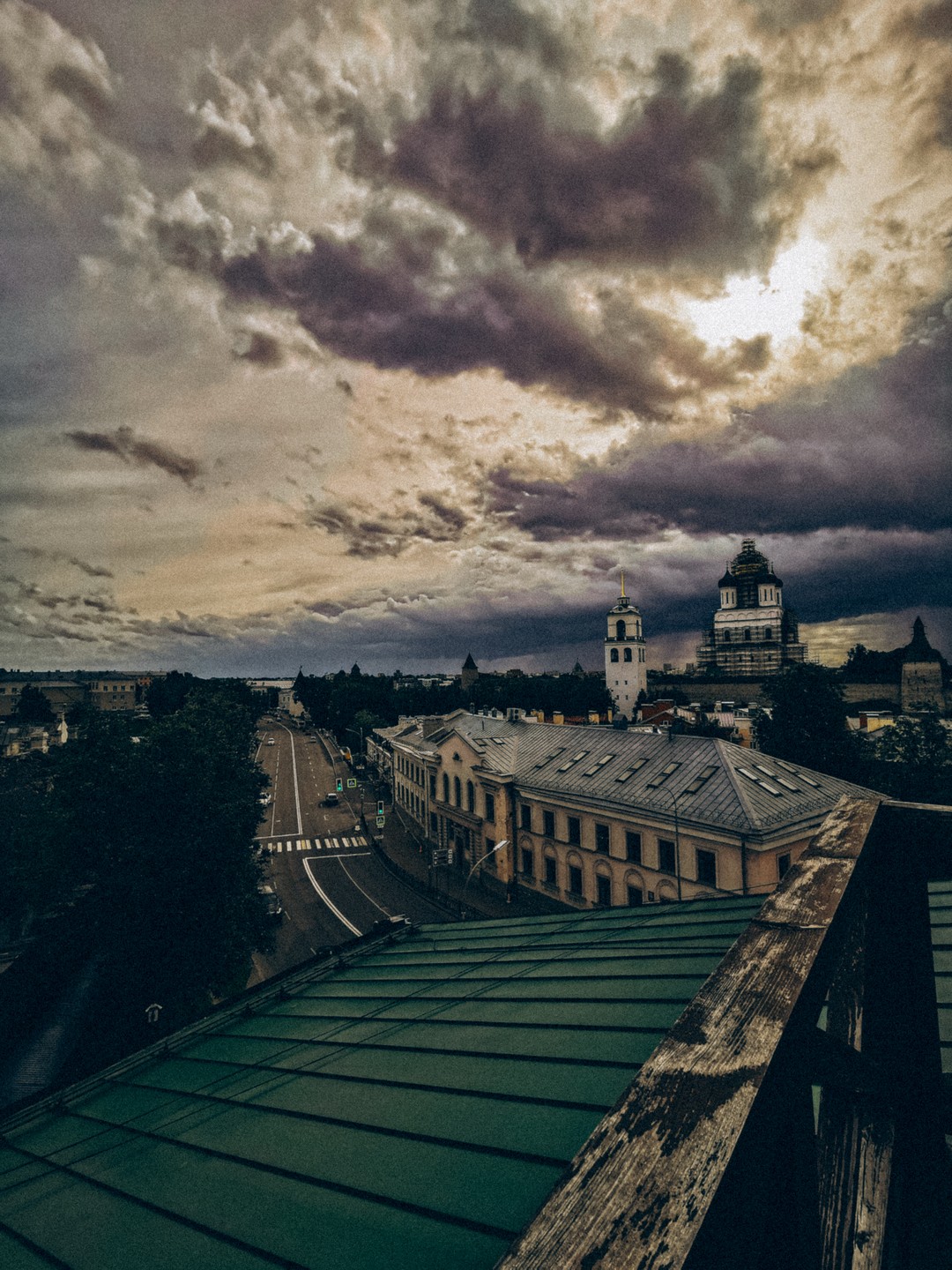 Очень интересная экскурсия, но по большей части, многое зависит от экскурсовода. Нам повезло с Галиной -