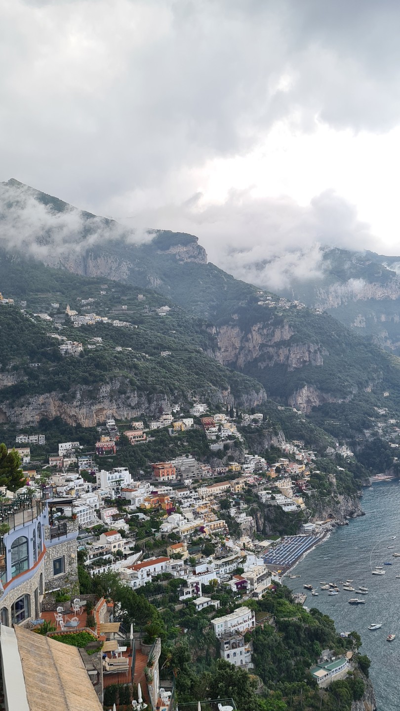 Эллина отличный организатор, экскурсия хорошо продуманная по таймингу, маршруту, местам остановки. Летом на Амальфитанском побережье не