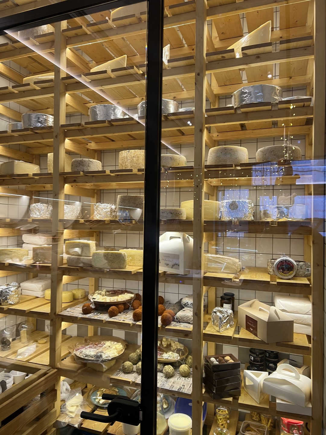 Калининград: город длинной колбасы, клопсов, строганины и марципана (Ксения)