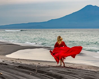 Белые и Чёрные скалы