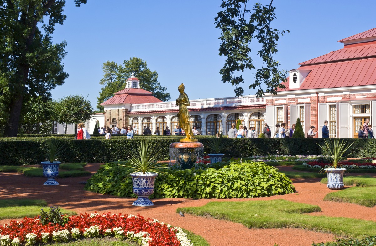 К фонтанам Петергофа в группе (10/15)