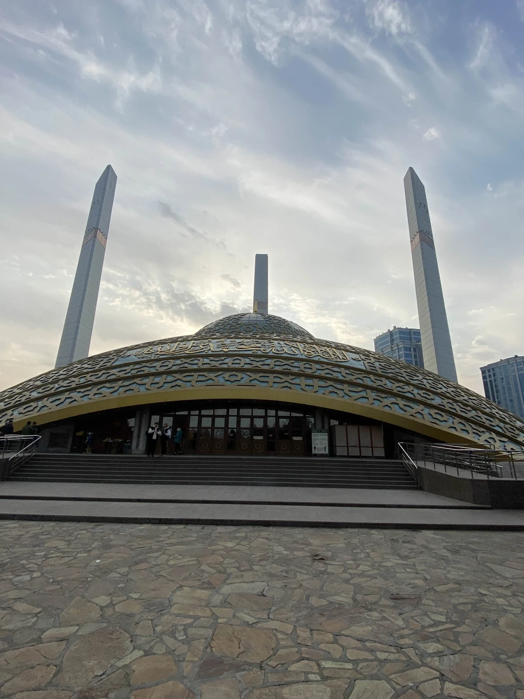 Очень хорошая и душевная поездка получилась из Минеральных Вод в Грозный, через Северную Осетию и Ингушетию!