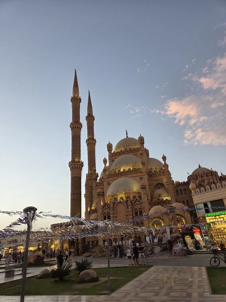 очень классная экскурсия, абсолютно все места как на фото с картинки! Гид очень интересно рассказывает и