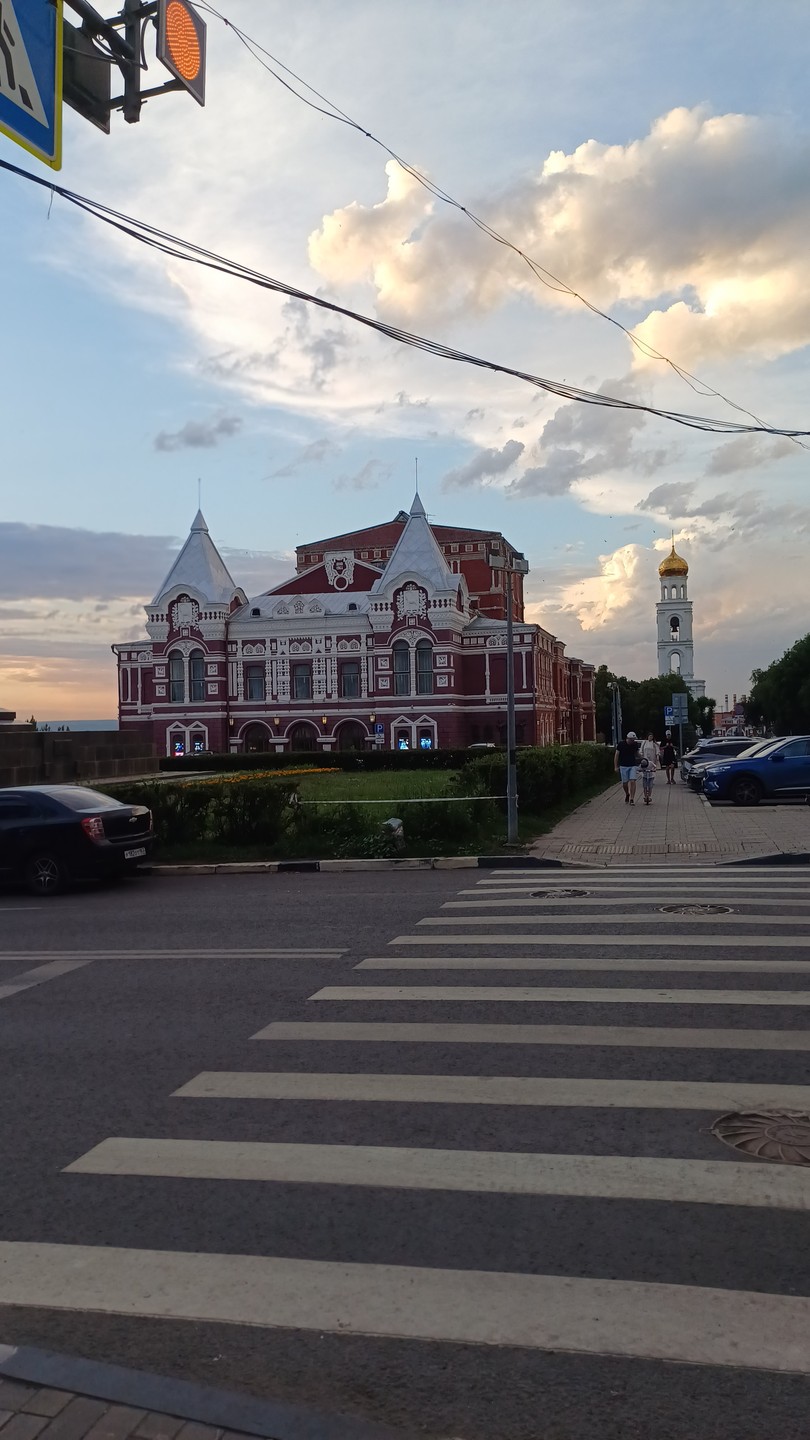 От экскурсии и города остались под большим впечатлением, спасибо за эти эмоции нашему экскурсоводу Эмме!!! За её интересный рассказ об истории города.