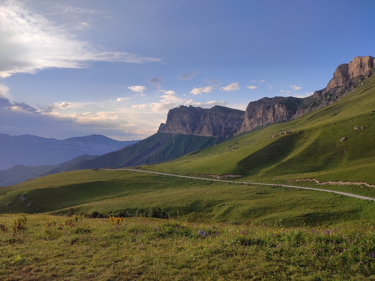 К Чегемским водопадам и озеру Гижгит через перевал Актопрак