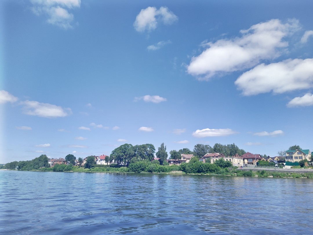 Вместе с мужем хотим поблагодарить Александра за замечательную прогулку и экскурсию! Это было наше первое знакомство
