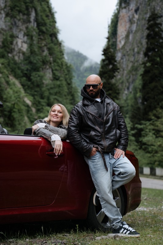 Фототур в Абхазию на кабриолете Lexus