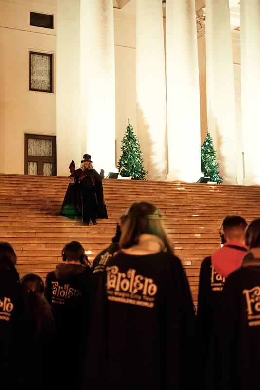 Виды Вечерний спектакль-променад «Новогоднее путешествие по Сочи с Фаролеро»