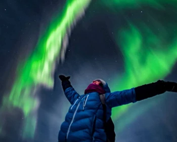 Айс-флоатинг и охота за северным сиянием