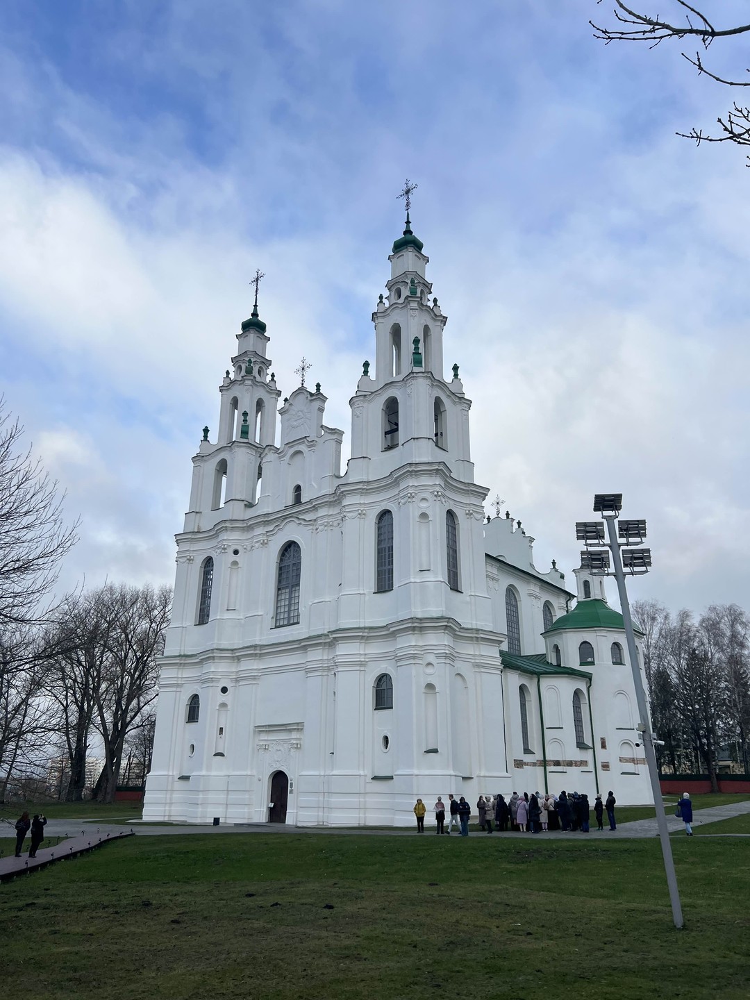 Добрый день, благодарим Марину за экскурсию по Полоцку, нам не очень повезло с погодой, был очень