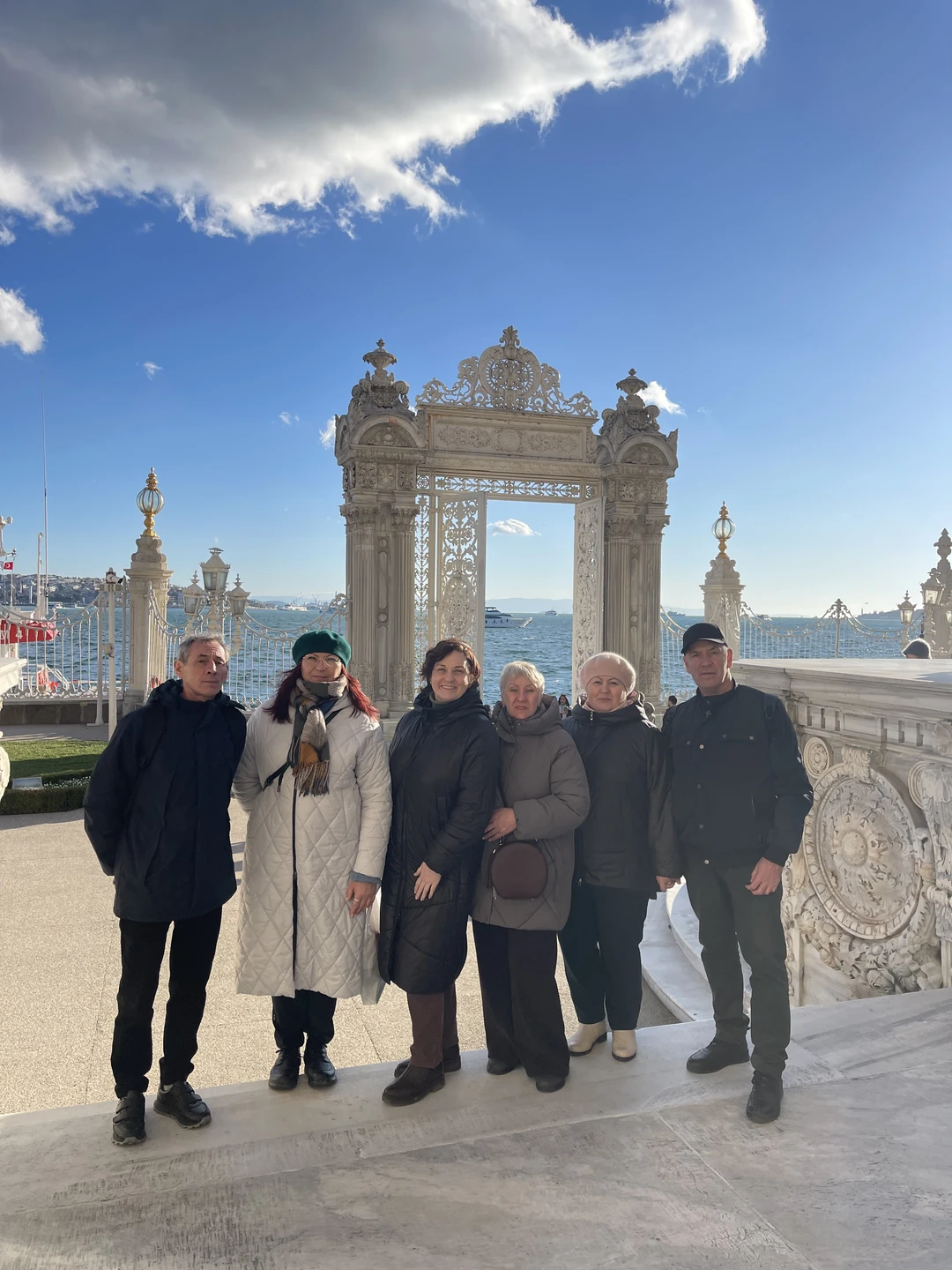 Наша экскурсия состоялась 9 января 2026 года. Очень переживали как бы не разминуться к экскурсоводом, так