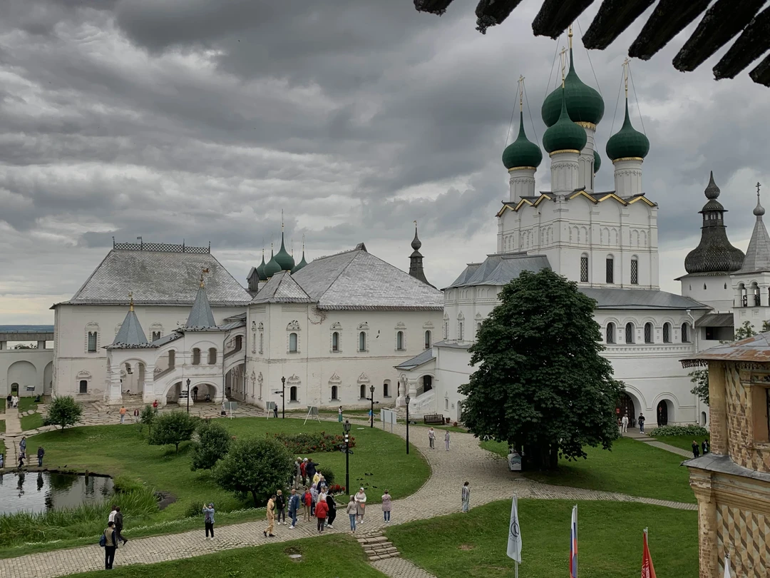 Наша экскурсия по Ростову была просто замечательной! Станислав поразил нас своими знаниями истории и искренней любовью