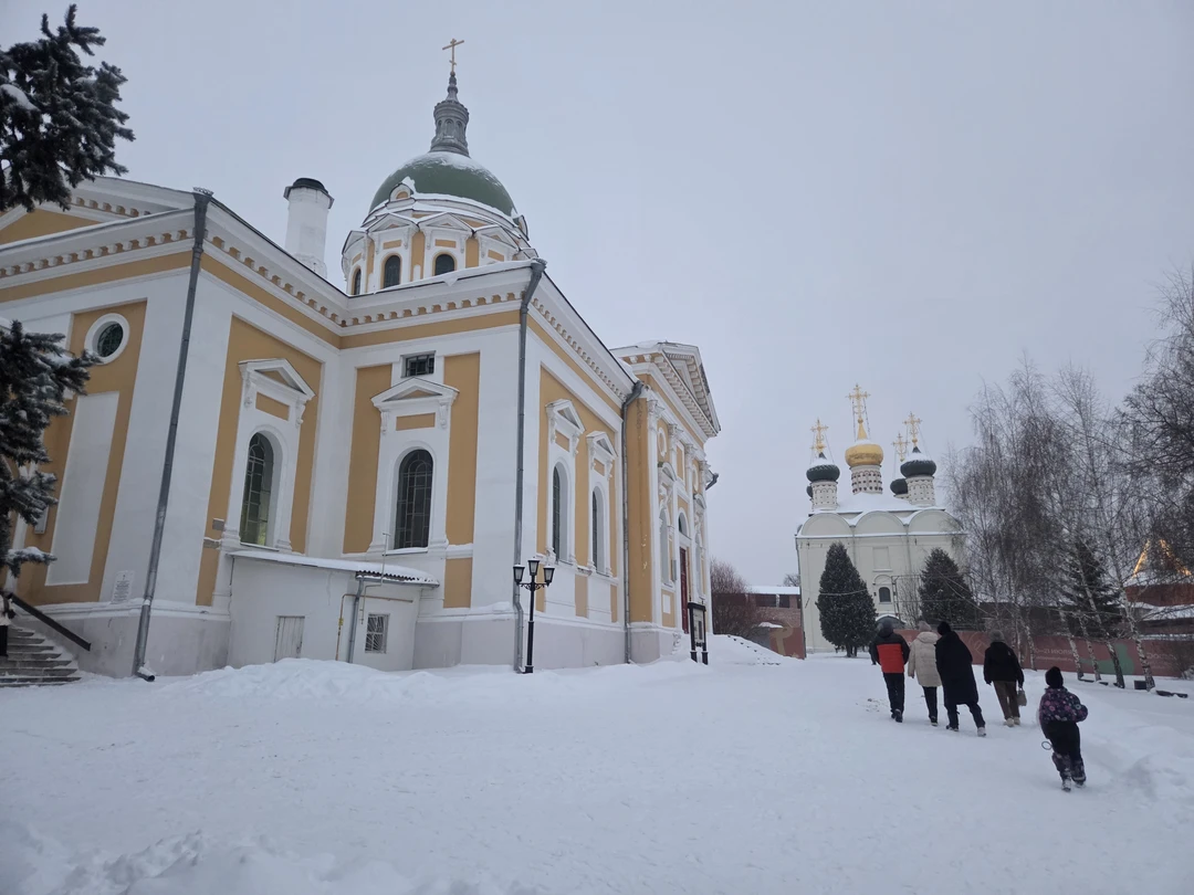 Благодарим Юлию за замечательную экскурсию для нашей семьи, и дети, и взрослые, и бабушка остались довольны прогулкой