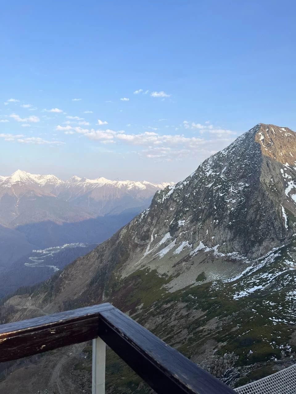 Хочу выразить огромную благодарность за прекрасно организованную экскурсию! Программа включала три курорта — Роза Хутор, Газпром