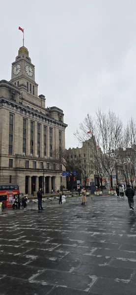 шанхай прекрасный город много интересных мест. рекомендую но всем рекомендую не бегла а прям на несколько дней