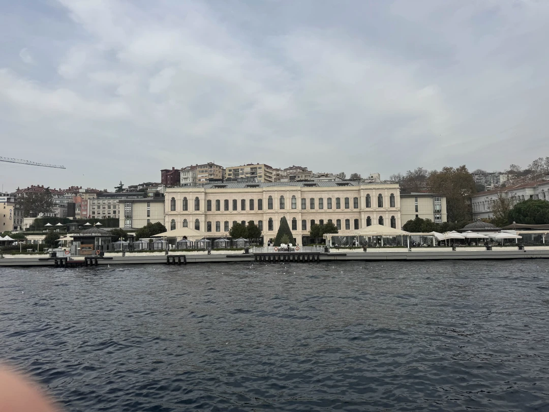 Все понравилось! Аудиогид не особо нужен, важные пояснения рассказывают на 4 х языках