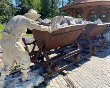 Символы Санкт-Петербурга, Элисенваара, Лютеранская кирха, водопады Ахвенкоски, парк «Рускеала»