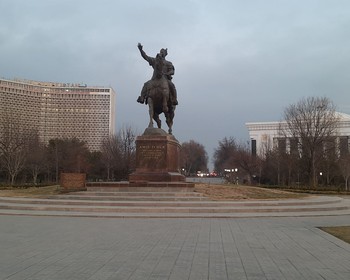 Обзорная экскурсия по Ташкенту, национальная кухня и переезд в Самарканд