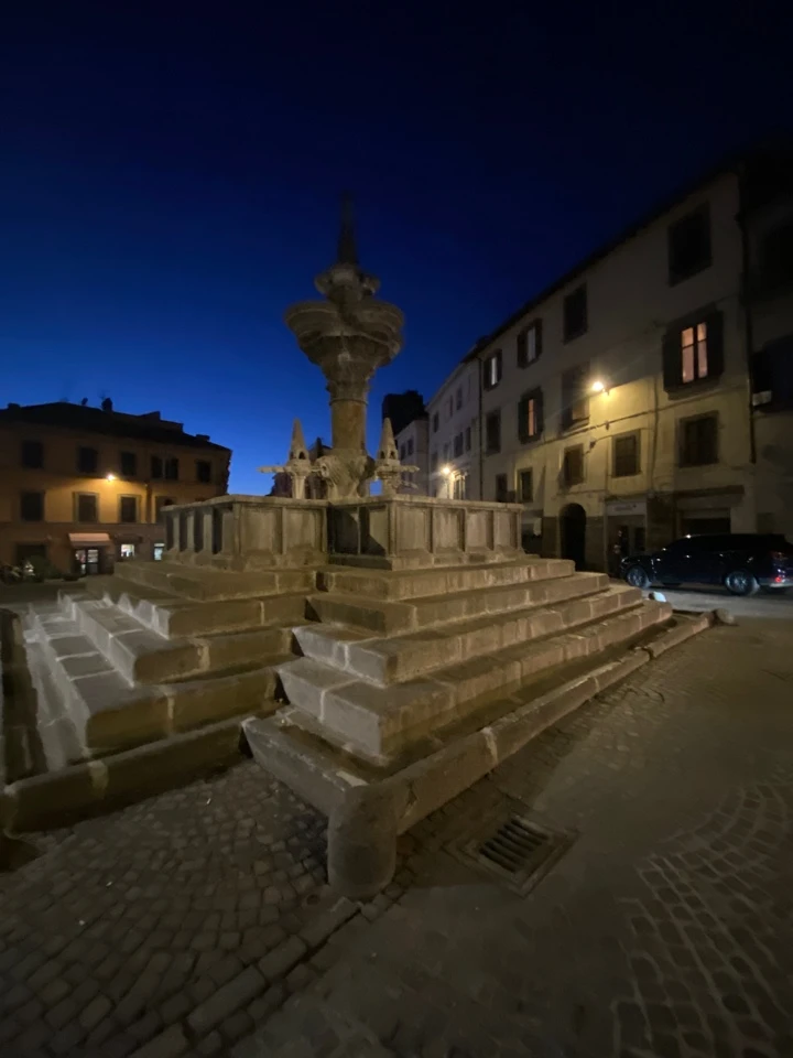 Светлана встретила нас на вокзале, очень понятно всё объяснила как к ней пройти от поезда.