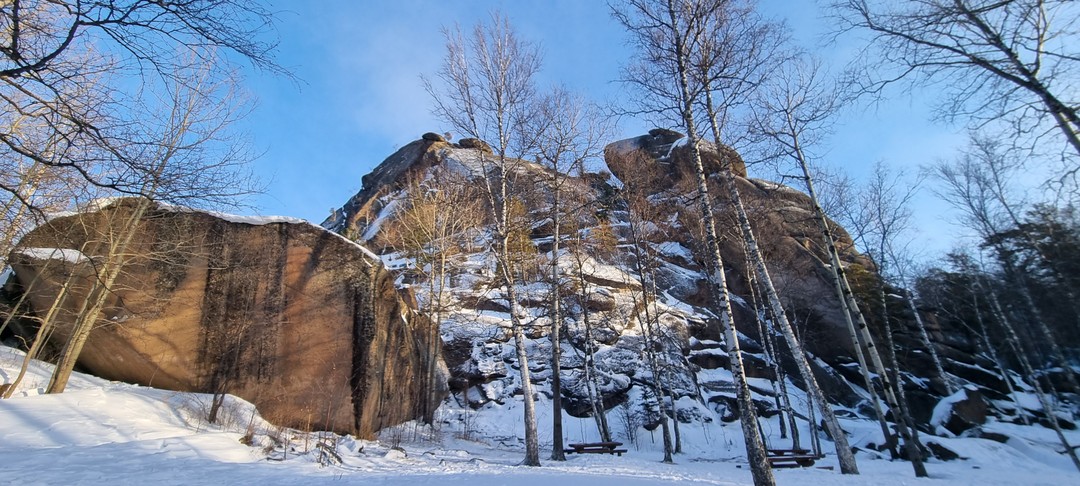 Кто любит природу - однозначно рекомендую посещение Красноярских столбов! Место невероятной красоты в любую погоду и