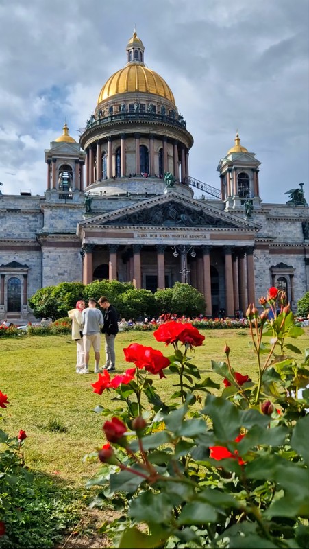 Пешком по Петербургу