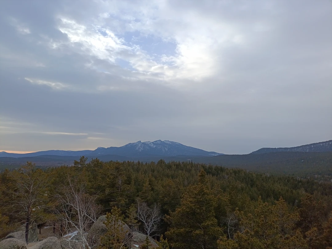 Экскурсия занимает целый день, но не пожалели ни об одной минуте. Чудесная природа и хорошая организация экскурсии