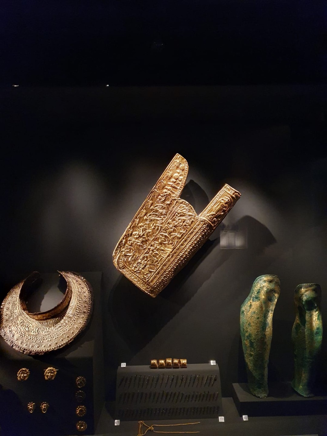 Очень интересная экскурсия в Вергину! Рекомендую всем от мала до велика посетить эту экскурсию в сопровождении