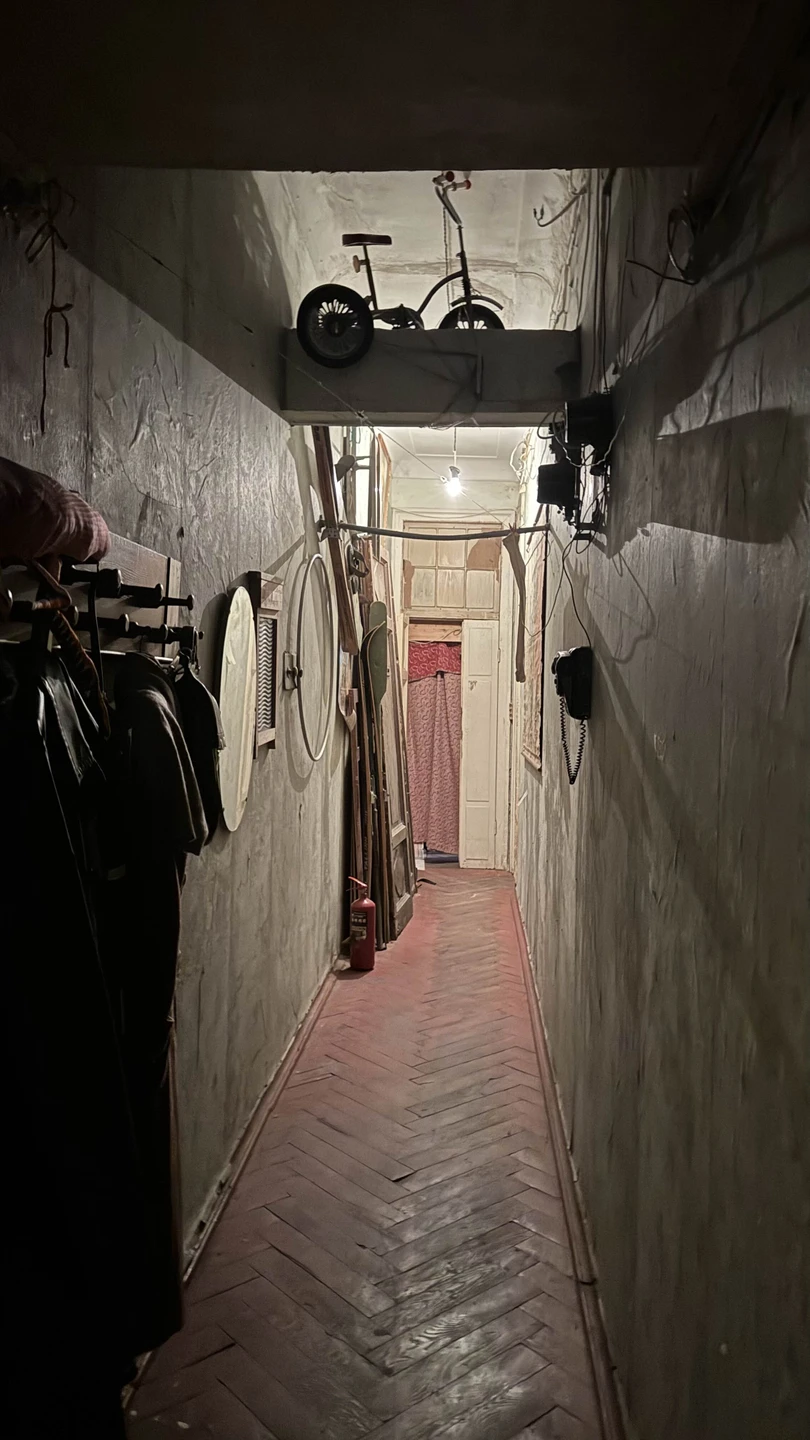 Прогулка была в августе. Было очень интересно попасть в такие квартиры!