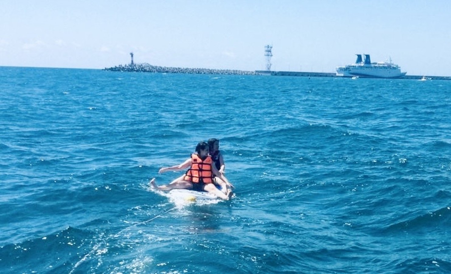 Увлекательная морская прогулка на яхте