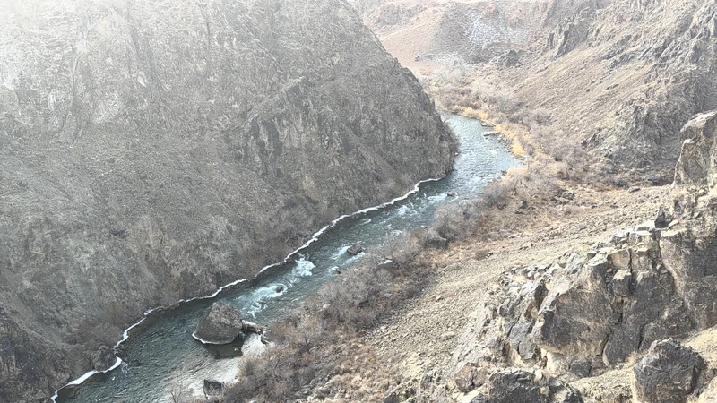 отправились в путешествие с другом. все понравилось. автобус-мерседес в максимальной комплектации, ездить на таком как минимум