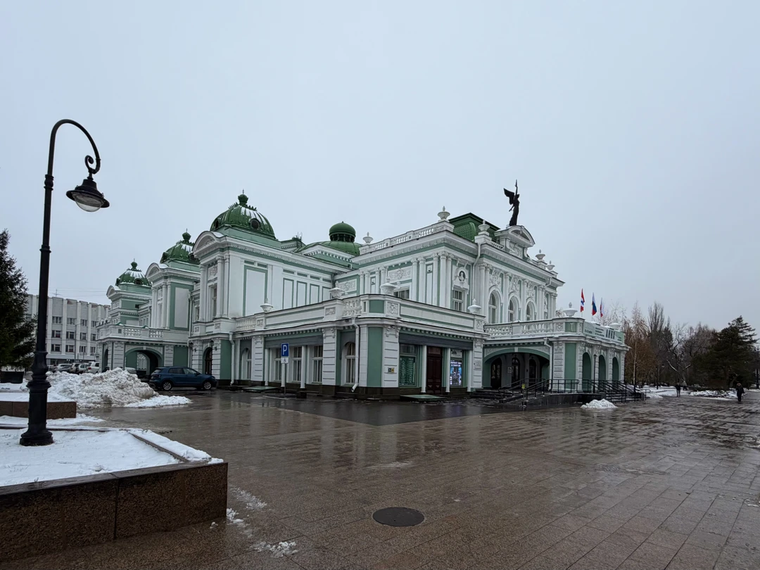 Очень понравилась экскурсовод Анастасия)) очень внимательная, знающая, рассказывающая о городе Омске с упоением и гордостью за