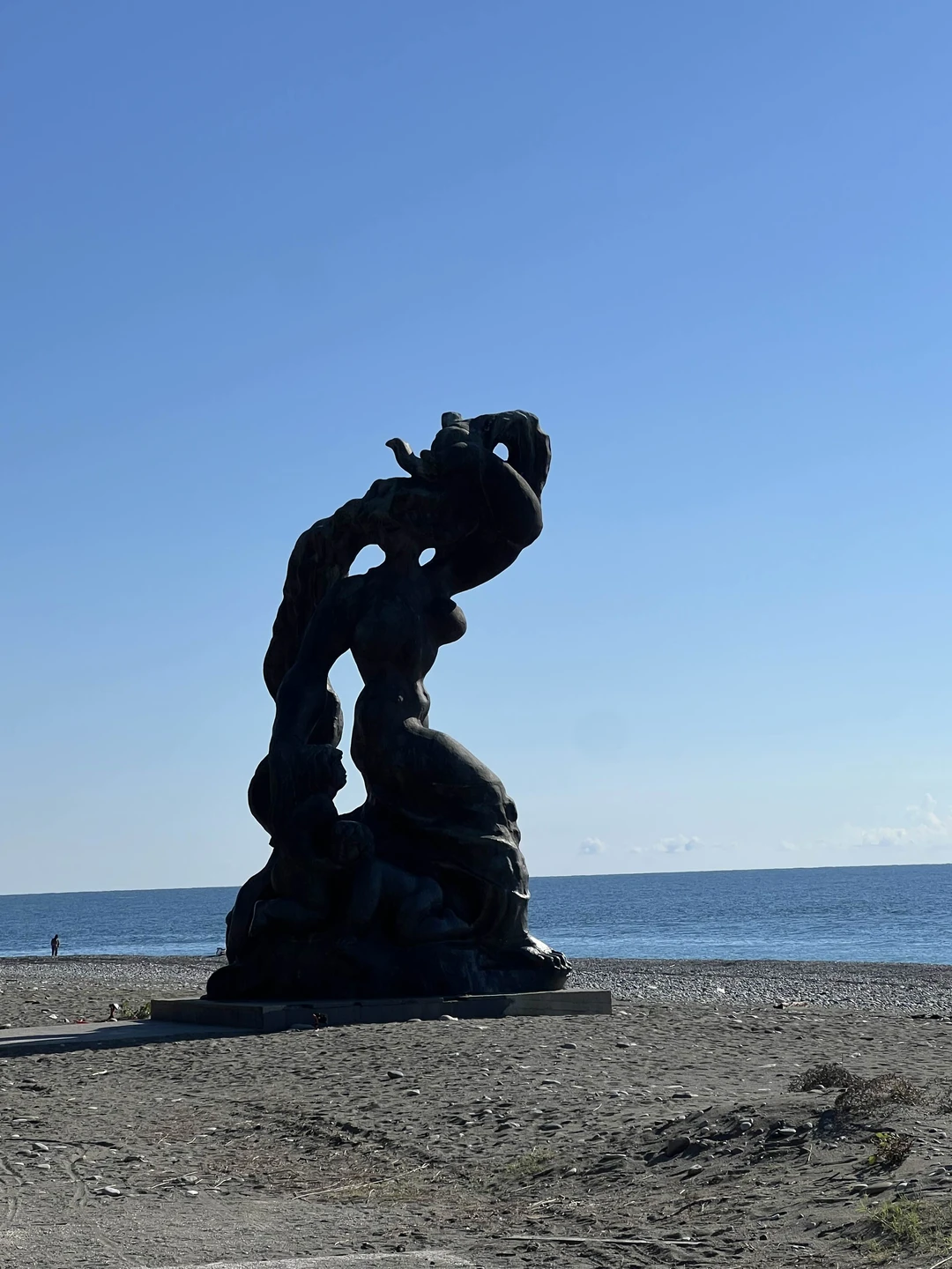 Очень хорошо организована была экскурсия. Сопровождение безупречное. Тимури, наш водитель-гид, человек, который очень любит свою Родину