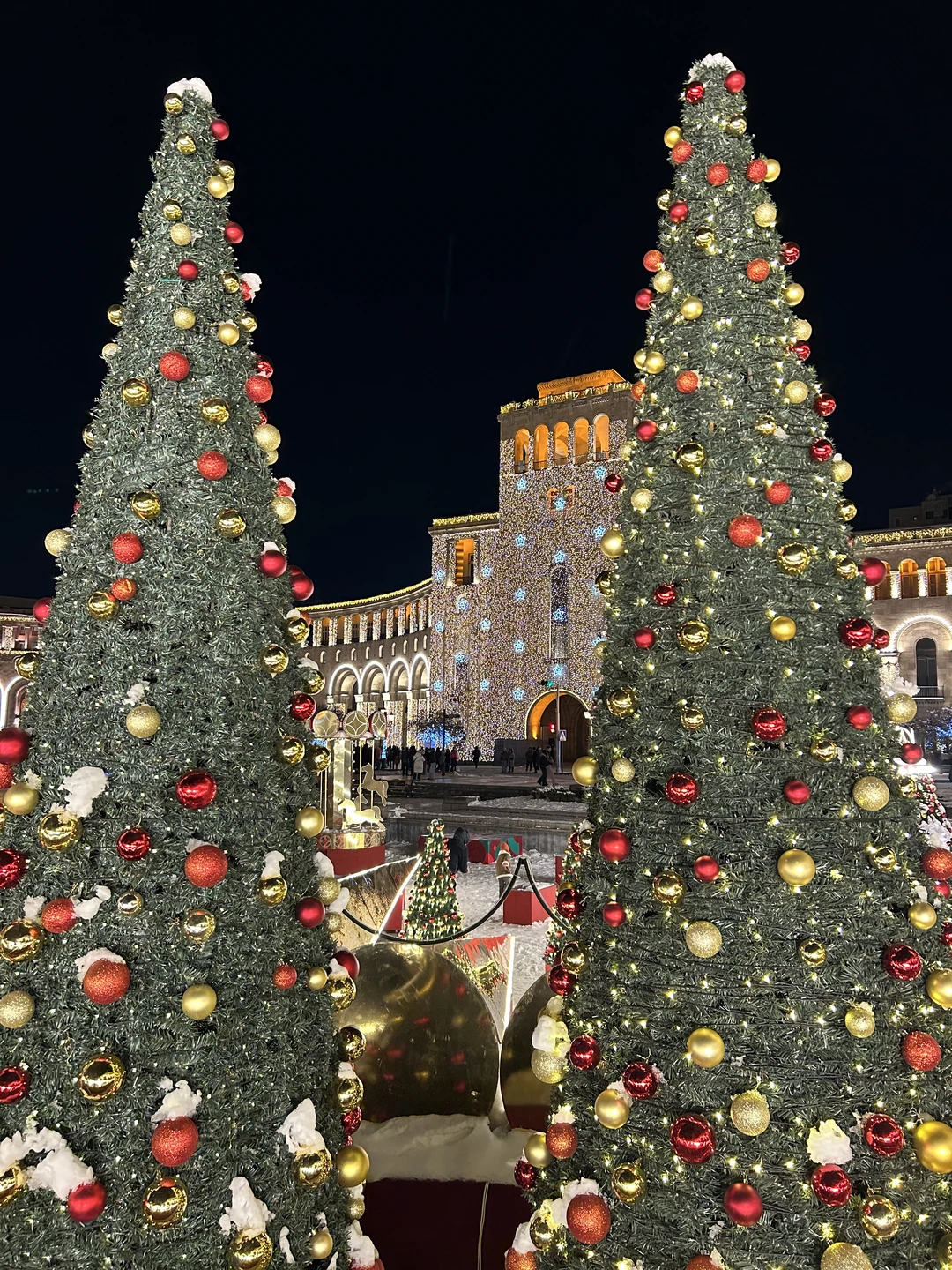 Спасибо большое за прекрасно организованный тур Араму и нашему чудесному гиду Ованесу, который 5 дней знакомил
