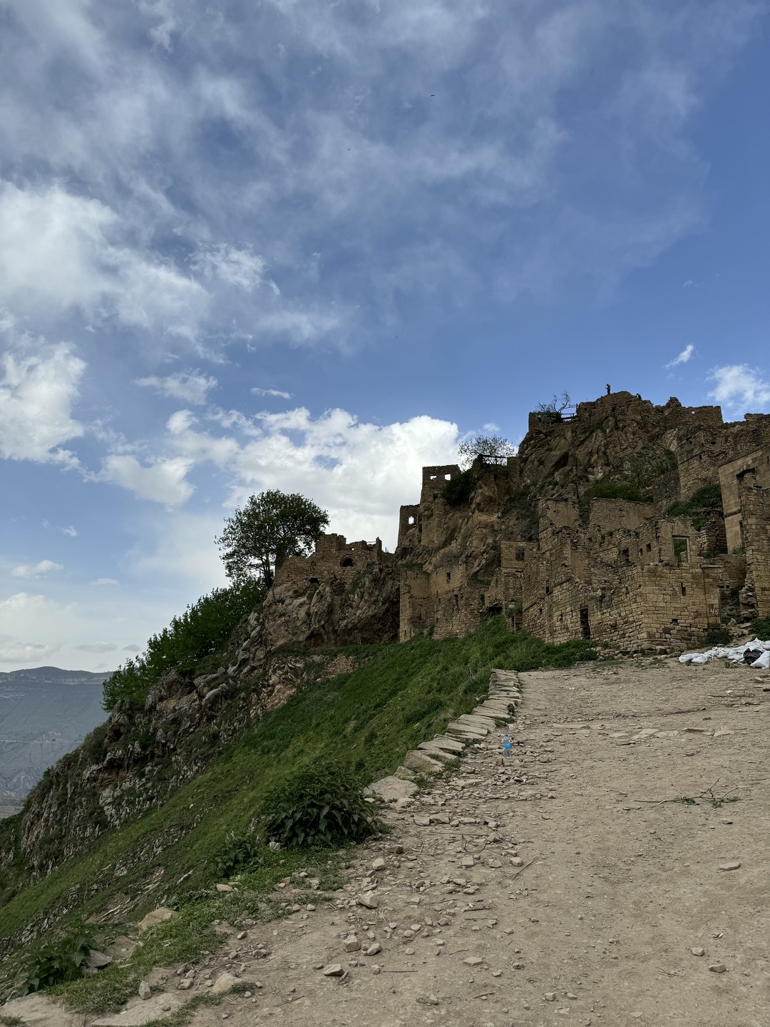 Очень понравилось. Гид хороший, экскурсия была комфортной, мы задавали много вопросов, гид на все отвечал. Была