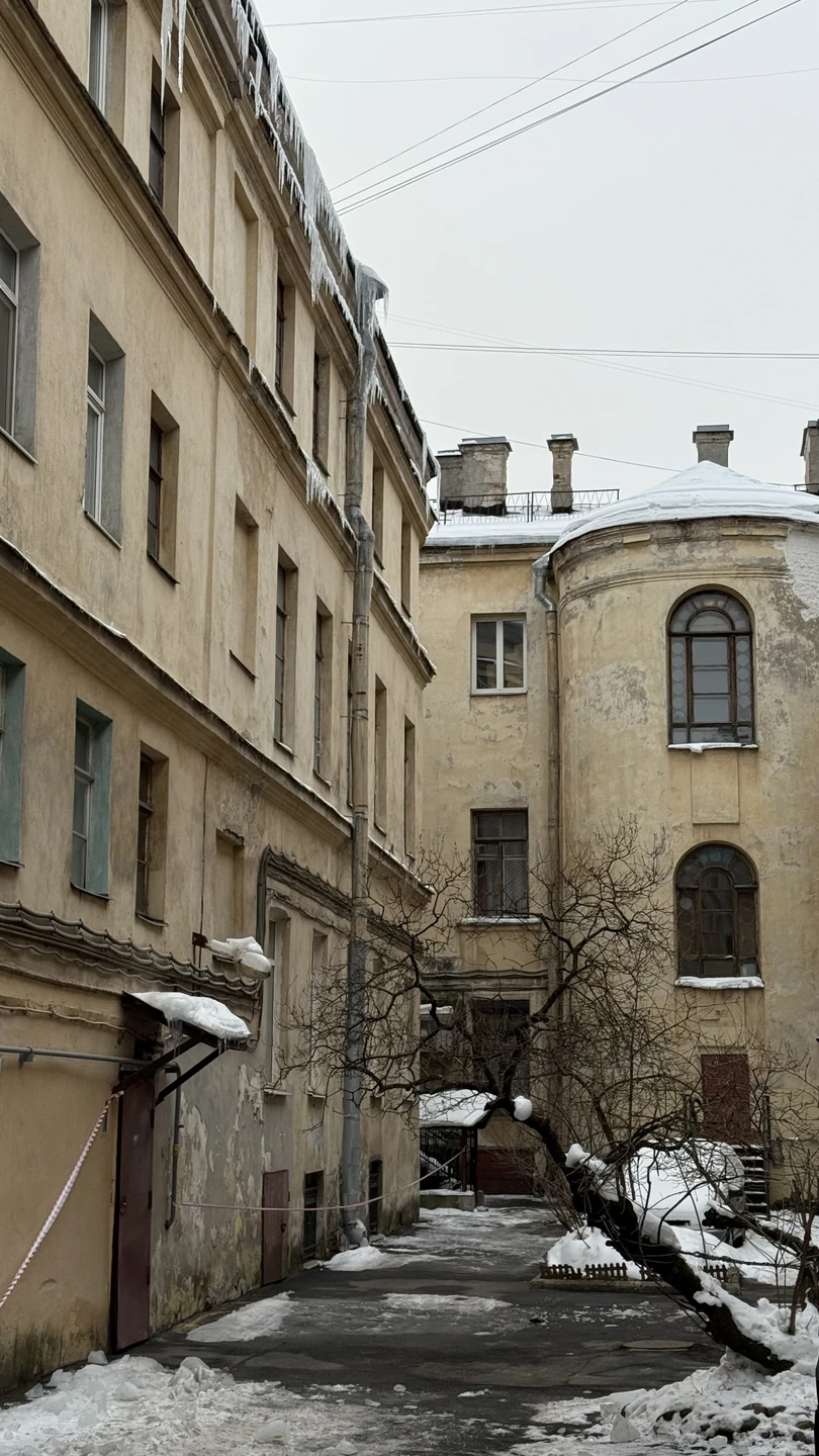 Секретные места Васильевского острова (Топор)