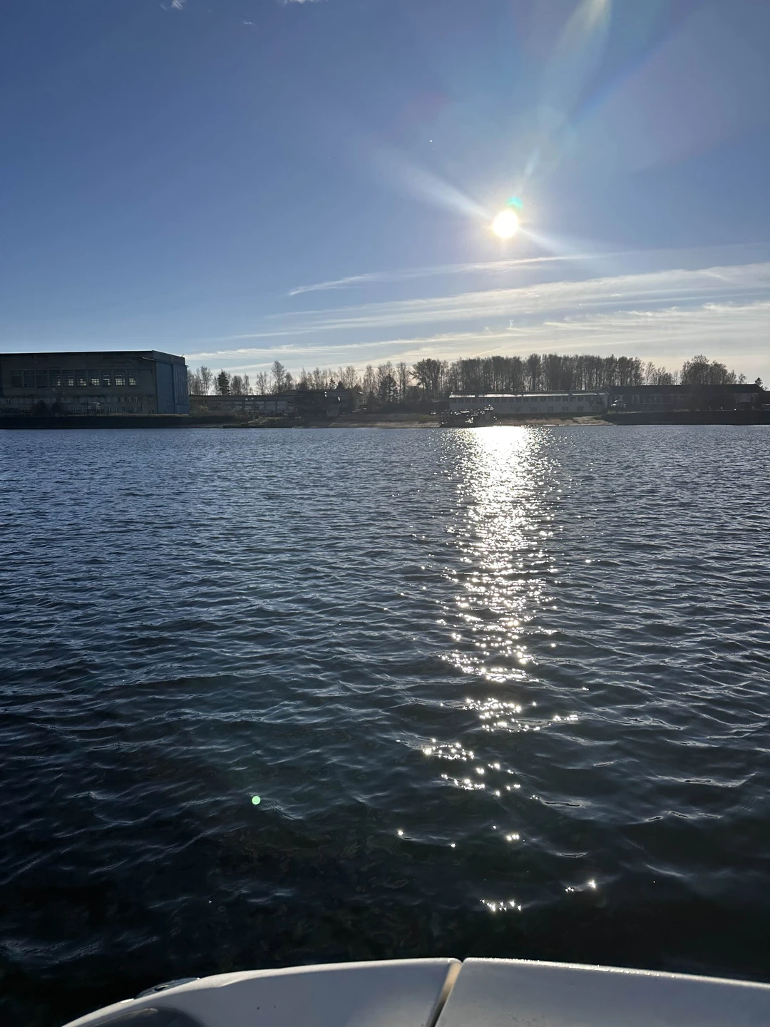 Отличная прогулка, посмотрели монумент мать Волга, услышали про корабли, про рыбу, надо сказать что нам очень