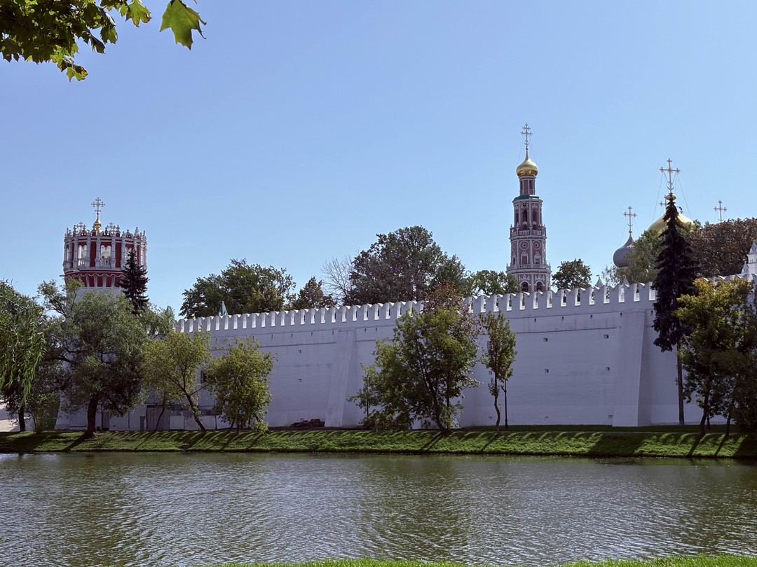 Три часа на автобусе - и вы знакомы с Москвой (Ксения)