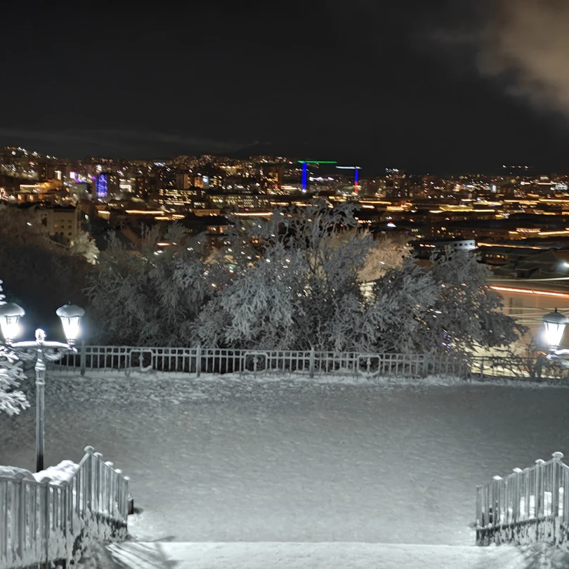 Спасибо Максиму за проведённую экскурсию. Всё понравилось. Были вдвоëм с супругой, индивидуально. Побывали в разных районах