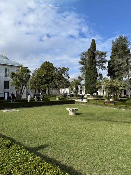 Вернулись из Стамбула 2 дня назад. Хочу выразить благодарность Рушену за прекрасную экскурсию. Наша группа получилась