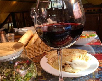 Вечернее катание и весёлое застолье