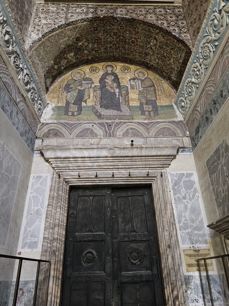 Экскурсия очень понравилась. Али замечательный экскурсовод. Прекрасно знает историю и очень интересно рассказывает обо всех событиях